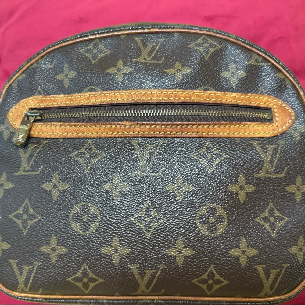 Louis Vuitton Senlis bag authentic